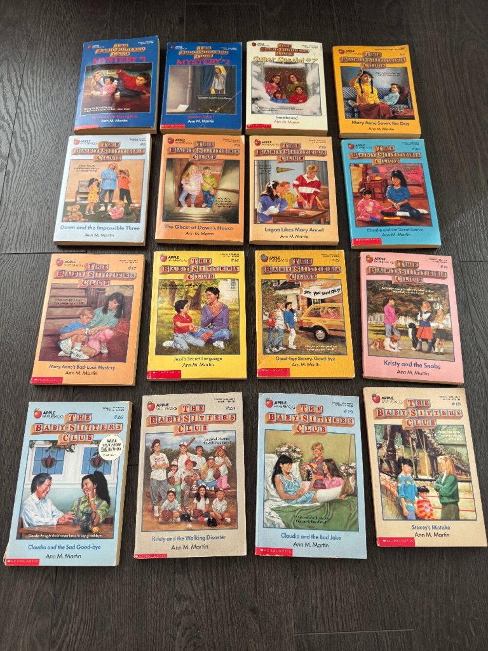 LOT OF 16 BABYSITTER'S CLUB ANN MARTIN VINTAGE BOOKS